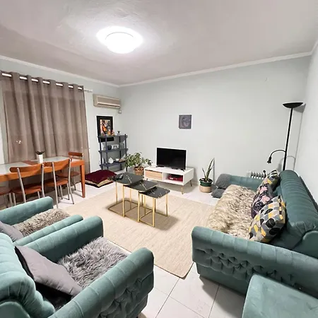 Kevin's 3 Bedroom * Tiran